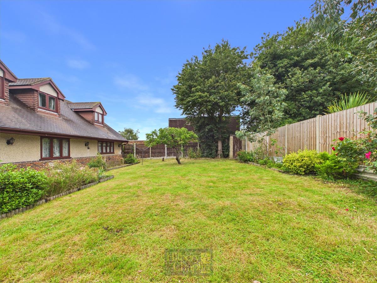 Property Image 38639dc3-a8d8-48eb-a37d-3451991b4e1d