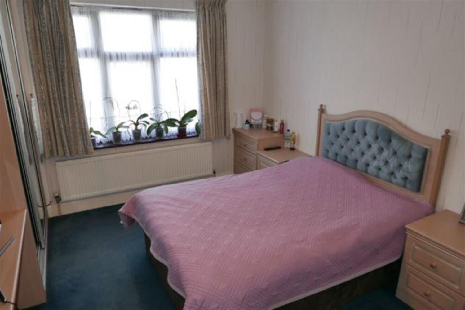 Property Image 386edba7-d071-4803-b5f6-cebb7848057c