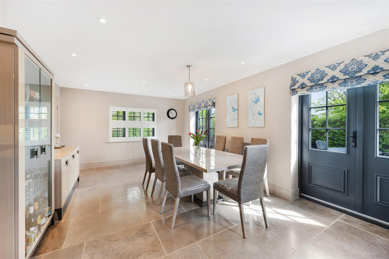 Property Image 387b71e3-0d39-45de-afea-cef5bdab735b