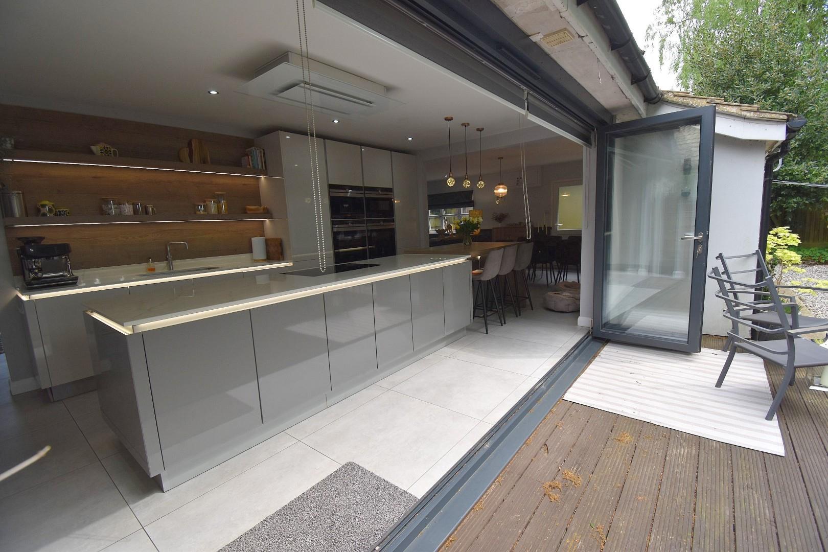 Property Image 3888000b-8a85-4f7a-8d1d-88d9836b5f33