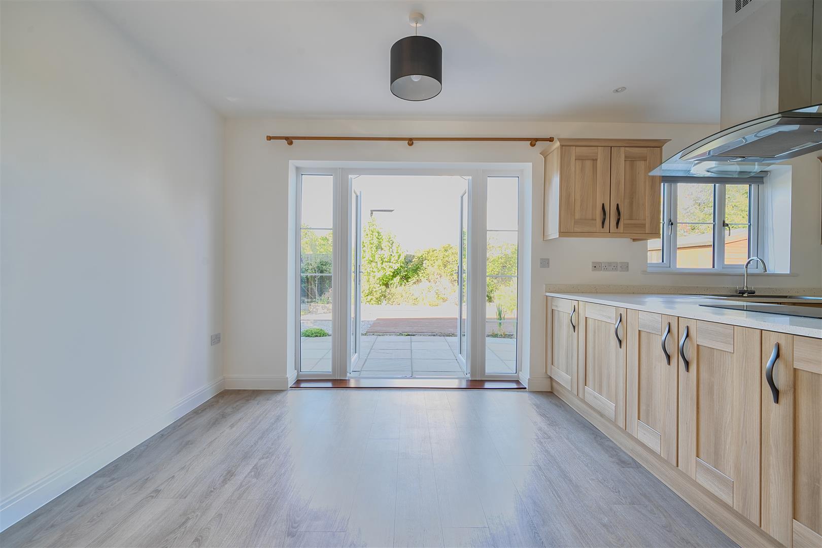 Property Image 3889e7a6-69b9-4614-aa82-3b7d641b32a0
