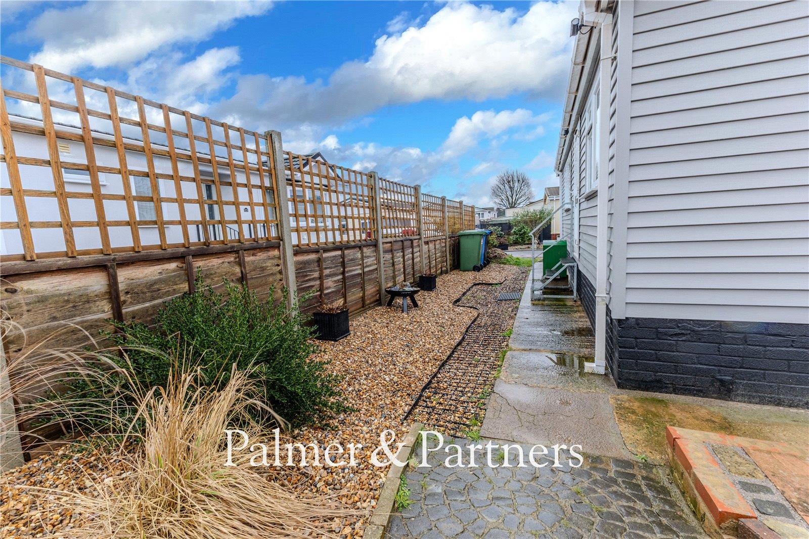 Property Image 389292bd-6dea-4f02-897d-960aa5ba5a7a