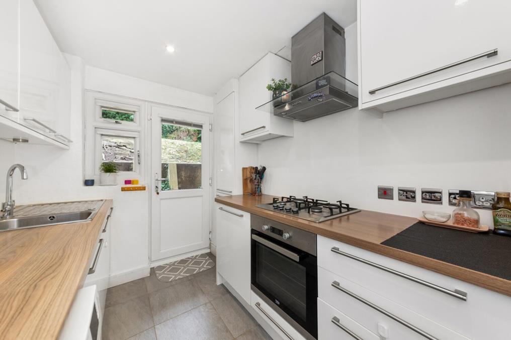 Property Image 389ea054-34f7-40d5-8d84-de89e0ce0f1a