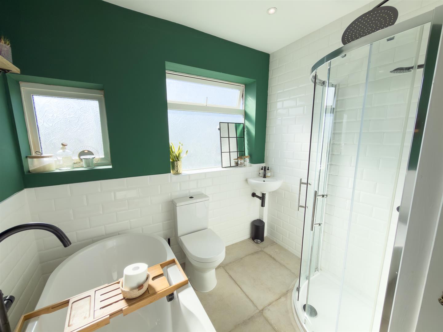 Property Image 38b85506-4fa9-47b3-bb66-7abc483cead4