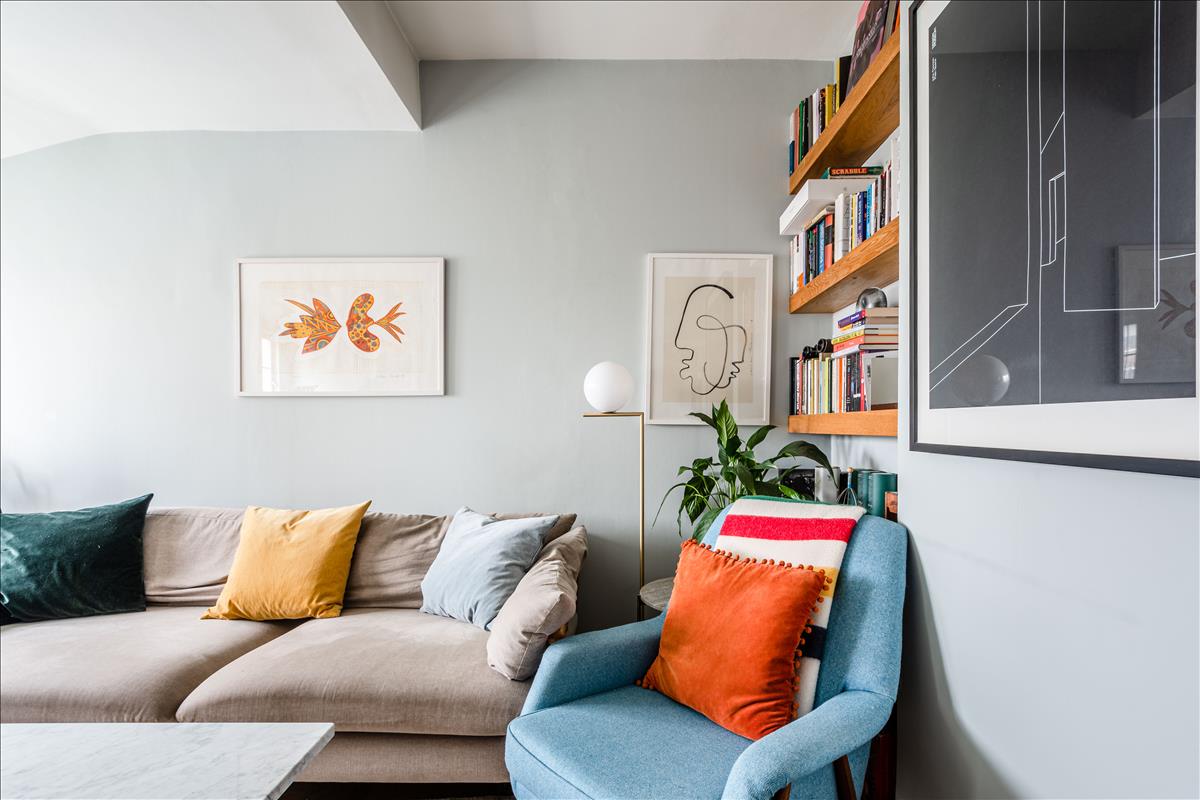 Top floor two bedroom two bathroom architecturally designed apartment for sale in Kings Cross