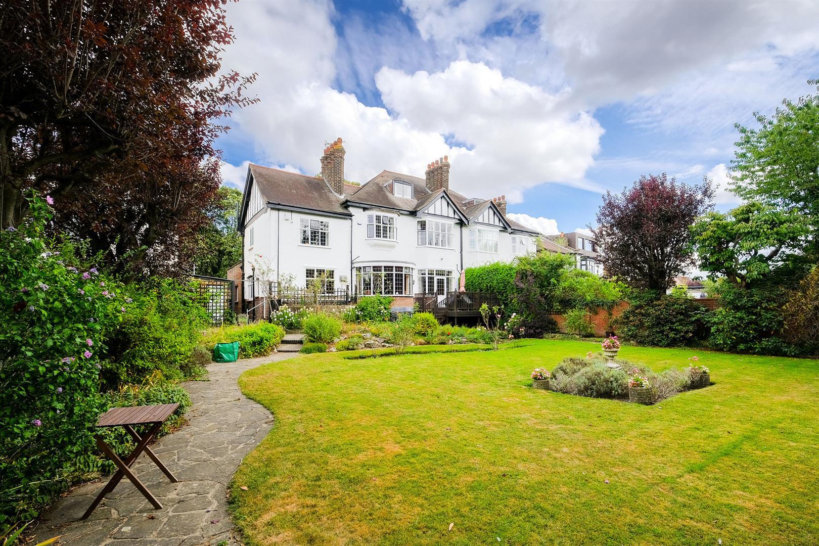 Property Image 38d4da76-36f1-43e3-bb6b-7688f887673e