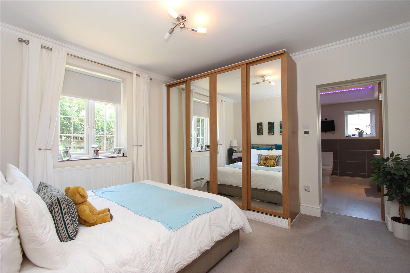 Property Image 38d87a0d-e100-4a01-a06f-c7d98421fe19