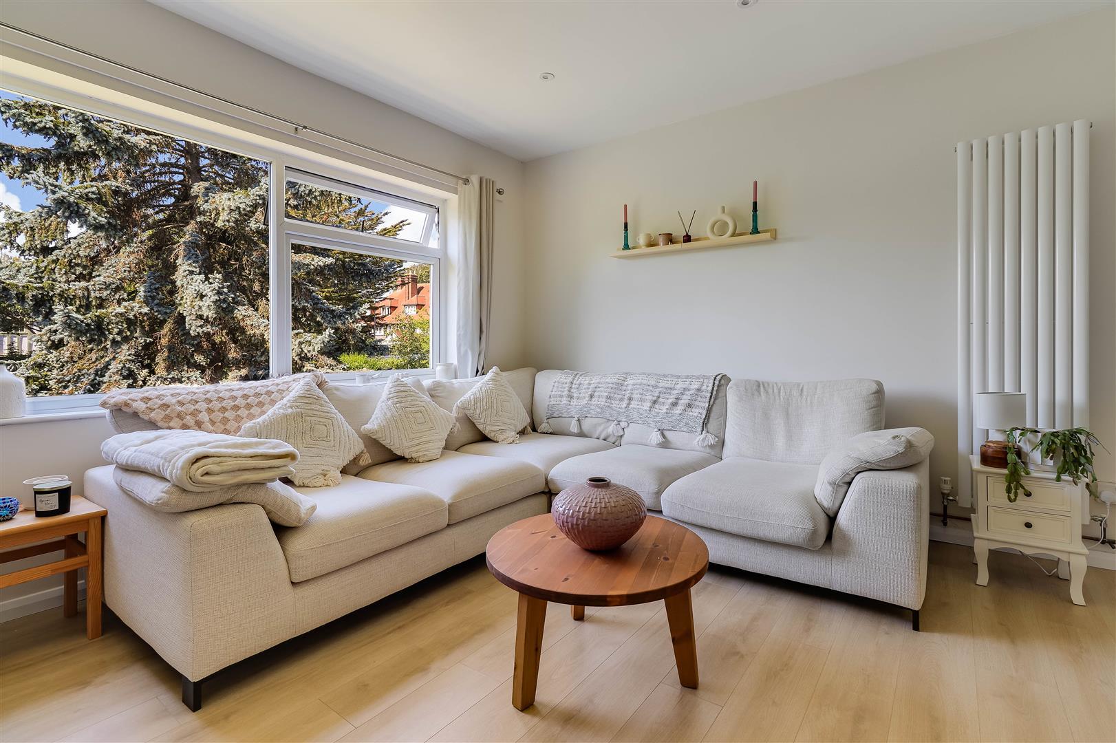 Property Image 38d8cdf4-888f-4eb5-9ebc-811e86857c32