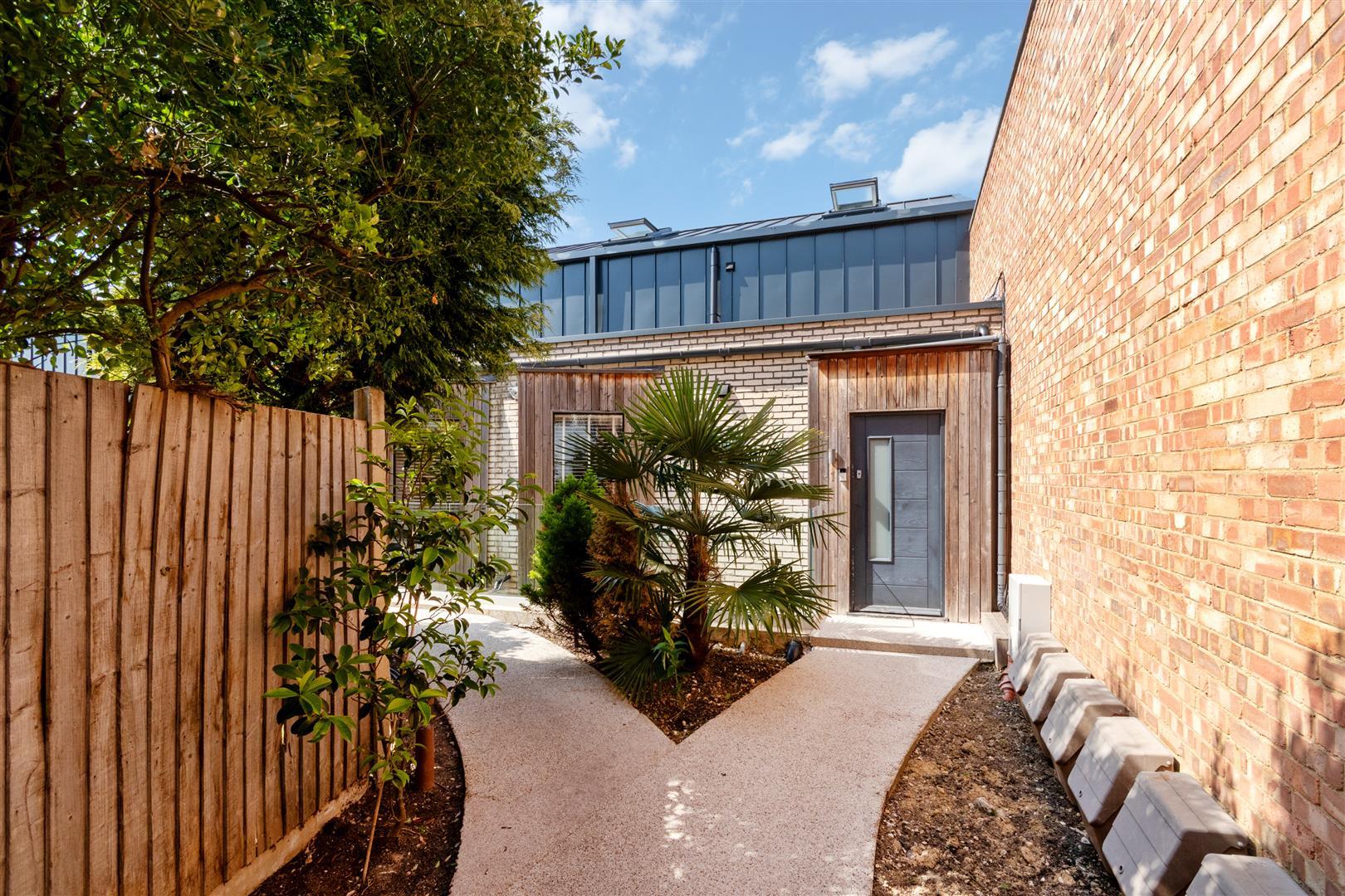Property Image 38ddf9b5-3d69-43c6-ad4b-1e6df6e41c16