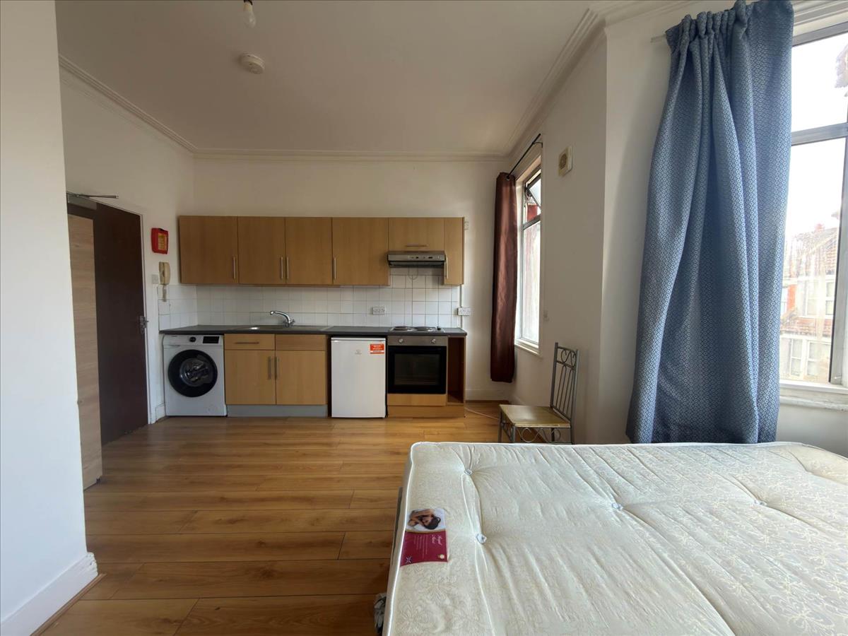 Property Image 38de357f-acd8-49a7-8cd2-acaa7ef77c66