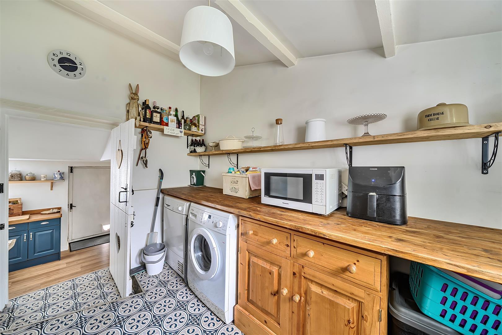 Property Image 38e0bc00-617f-43af-af51-5f2164869784