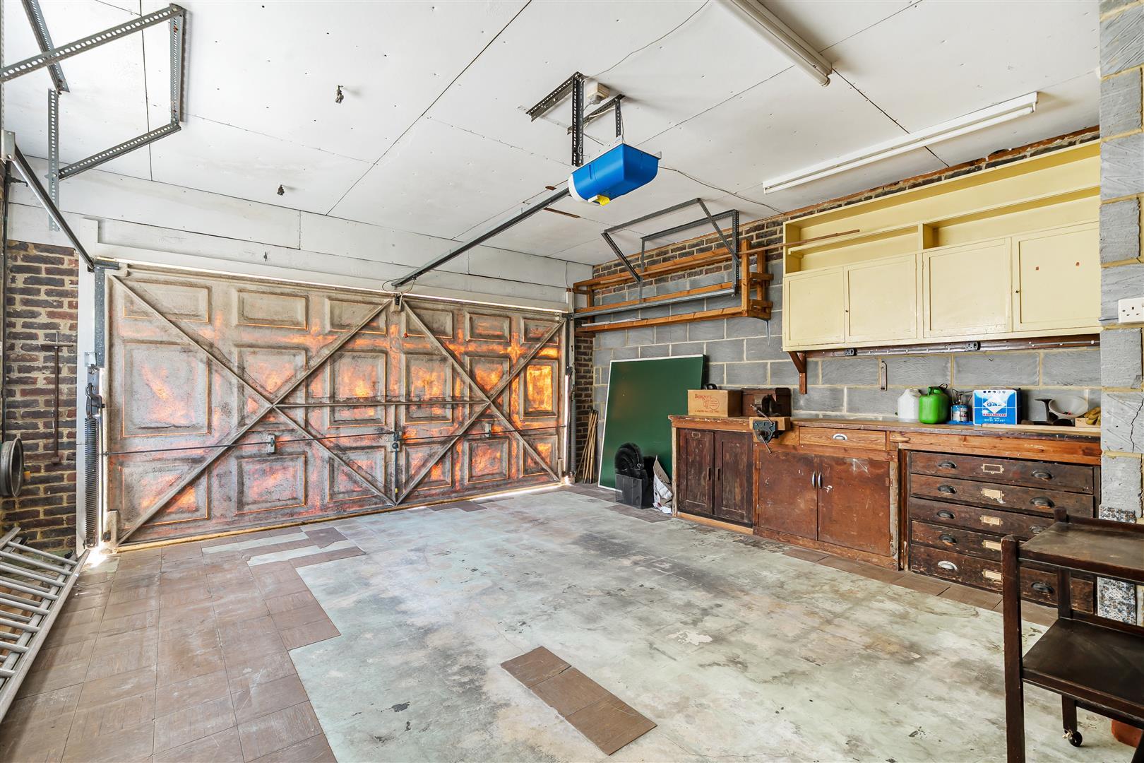 Property Image 38e18f04-2301-4229-b7a3-38b012c20d77