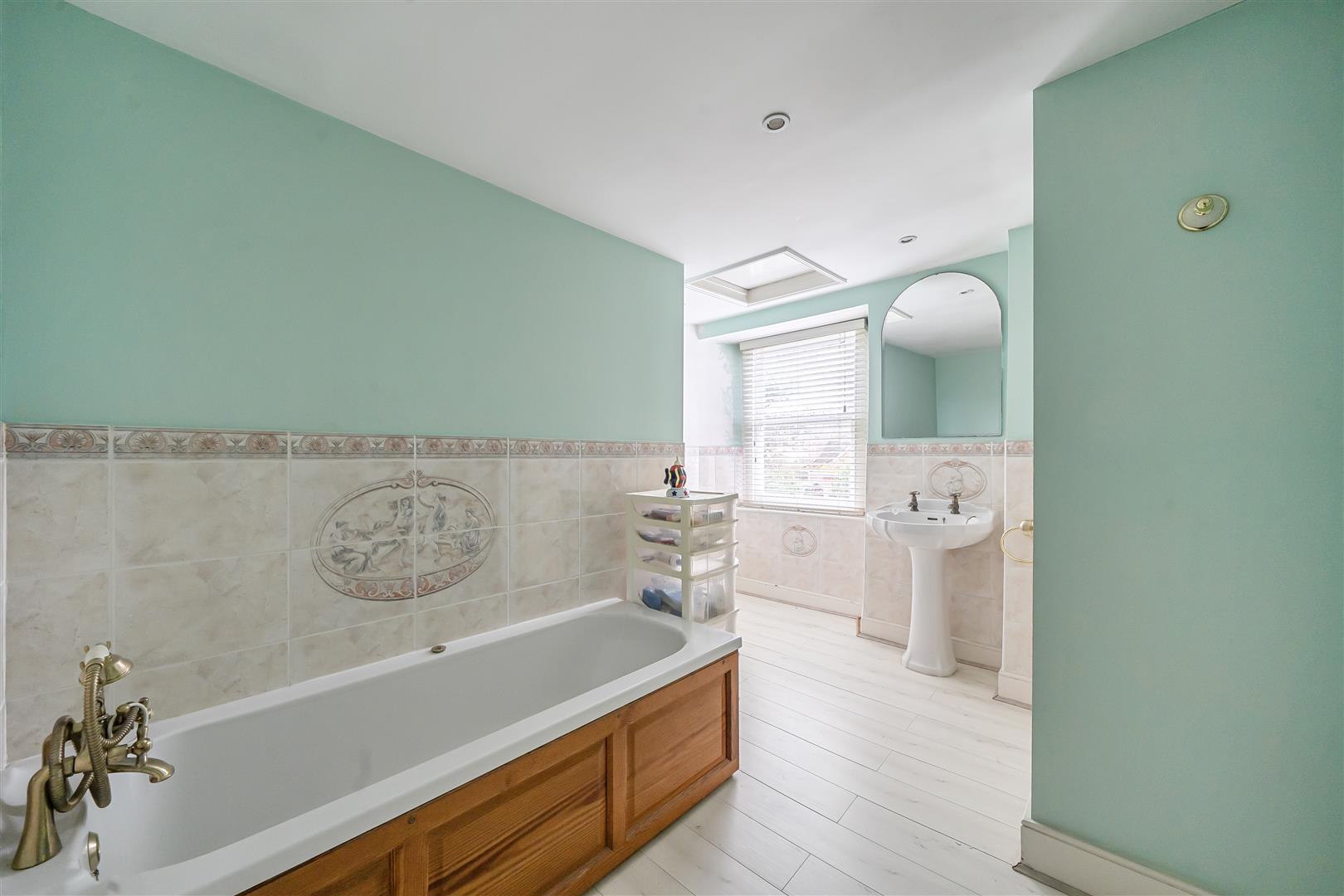 Property Image 38f66341-e223-437c-8a7b-7fb5db1ce98d
