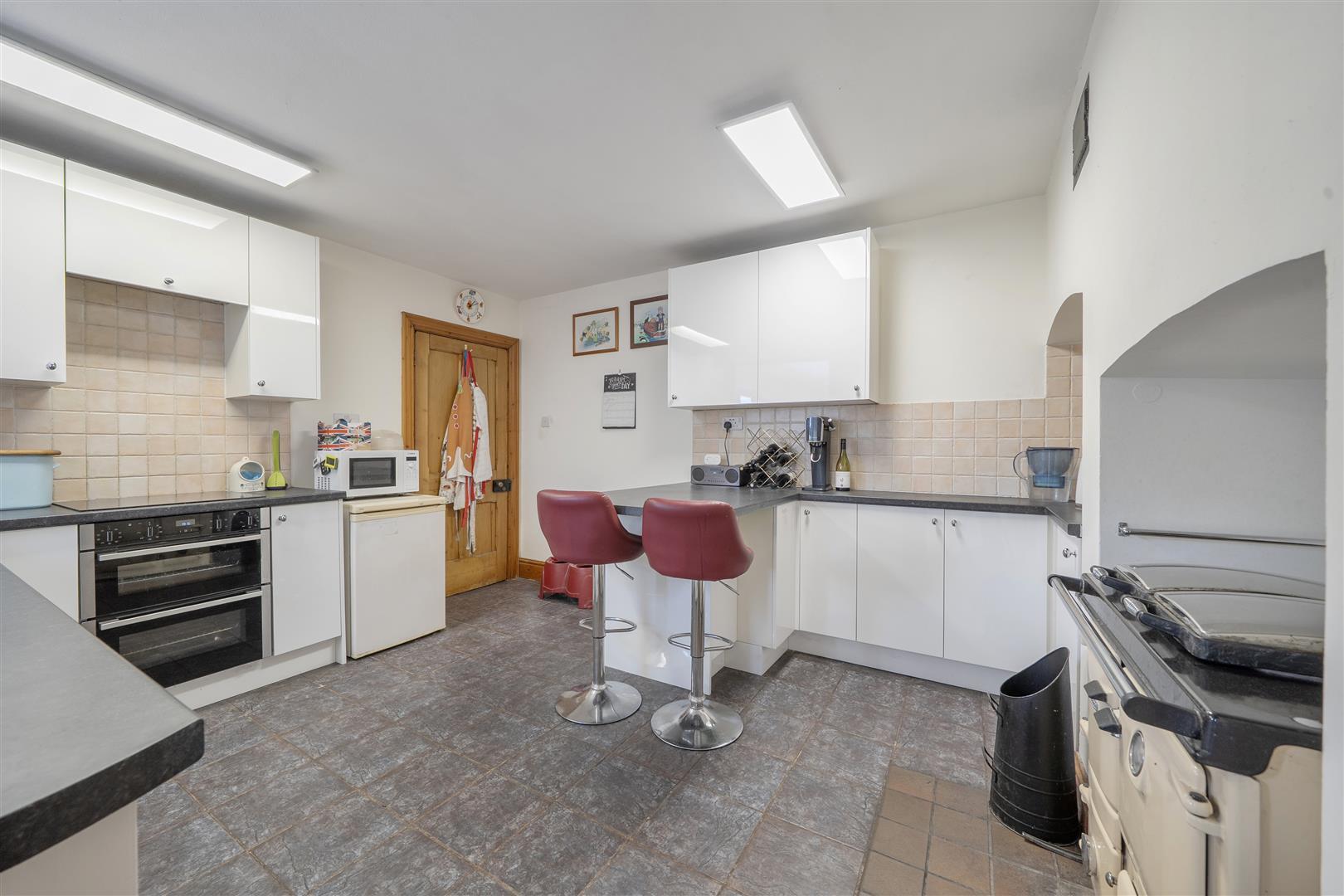 Property Image 390e0627-d330-4a48-8868-b32373a7fa00