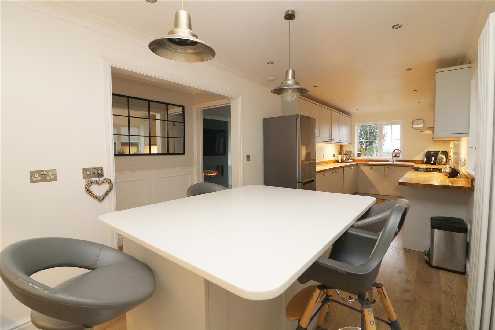 Property Image 39117f83-eb72-4f7b-9b9a-7224a96df37c