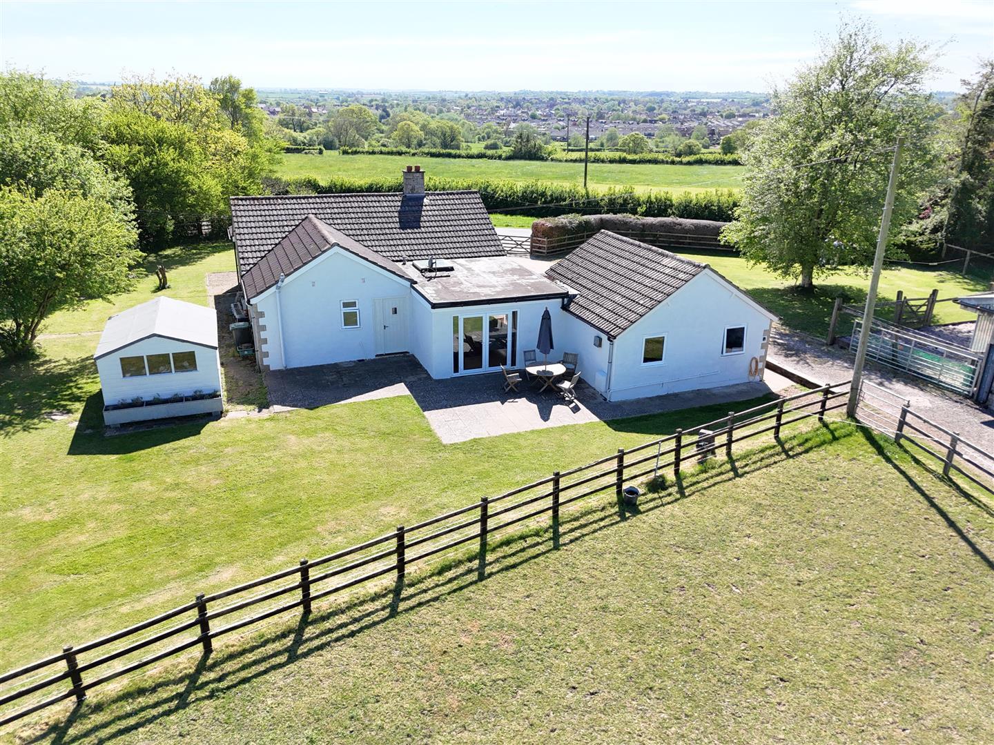 Property Image 392676b8-1f4e-4a59-bb01-de2aaa7f0238