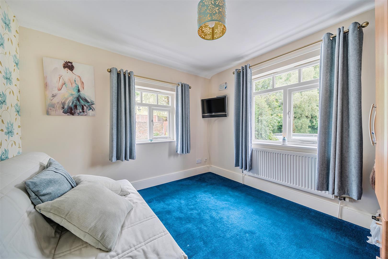 Property Image 393032bb-8b30-4028-8128-cc6017c8ab8e