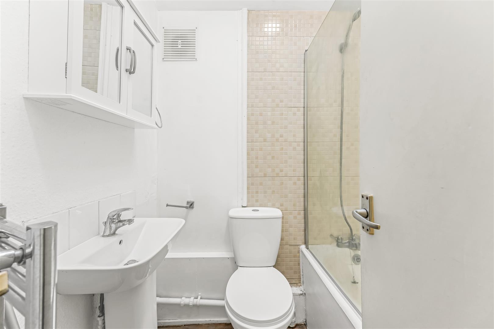 Property Image 3938044f-ad22-41b7-80a9-bf5aef43b337
