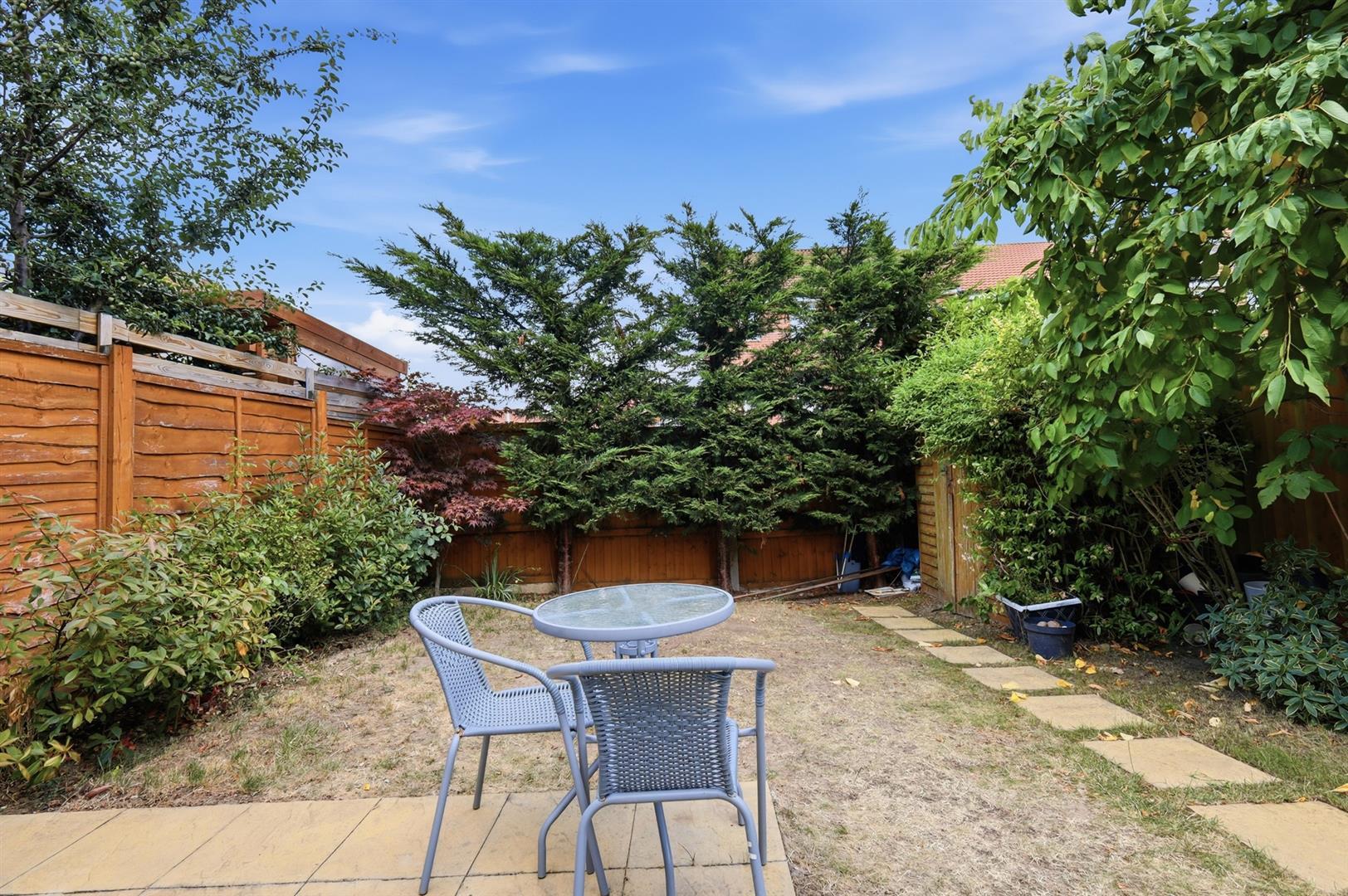 Property Image 394a024c-d64c-401a-8c0f-381b0972b7c4