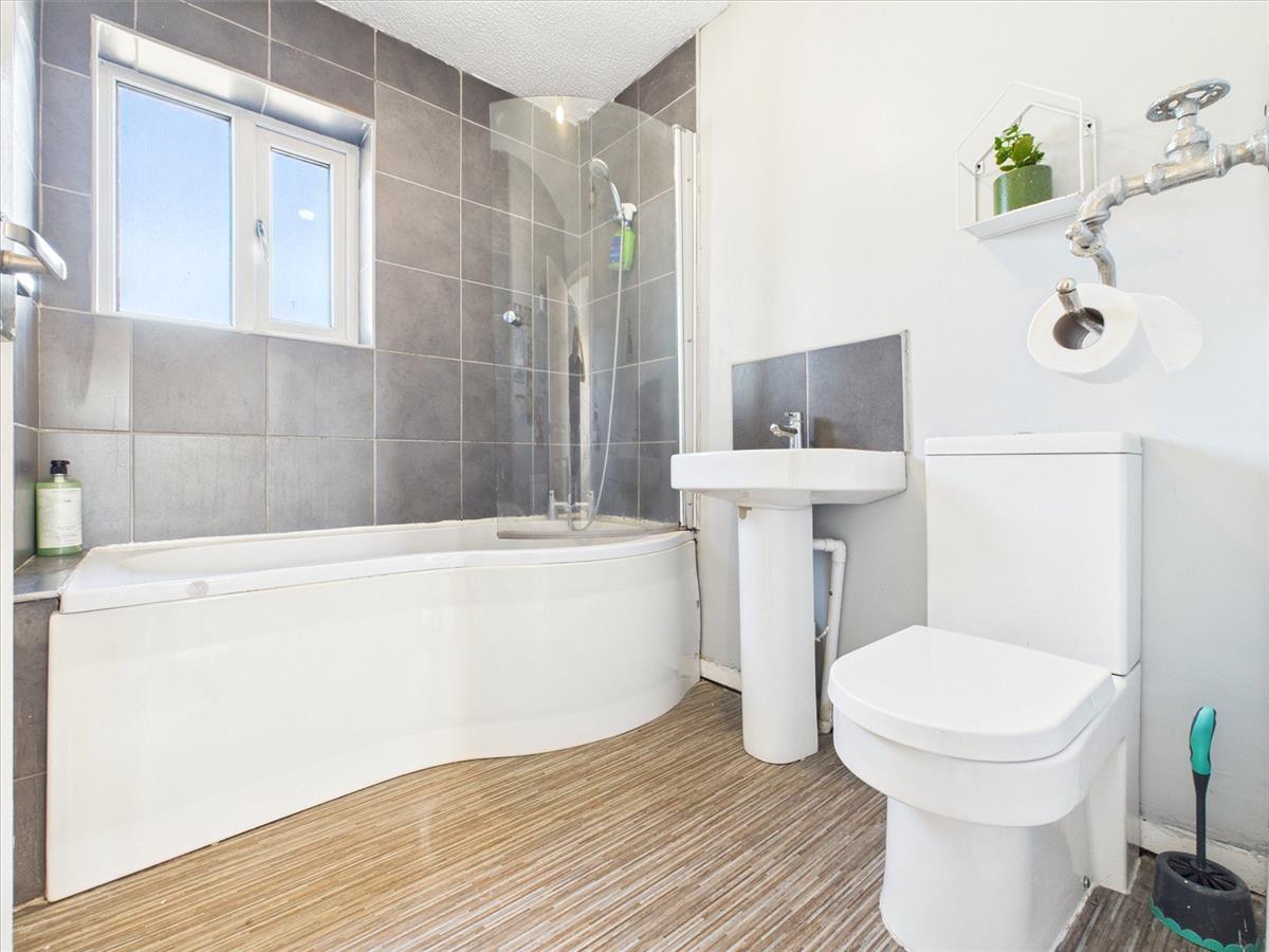 Property Image 394cce15-bd9e-48e5-9701-9a674df234ce