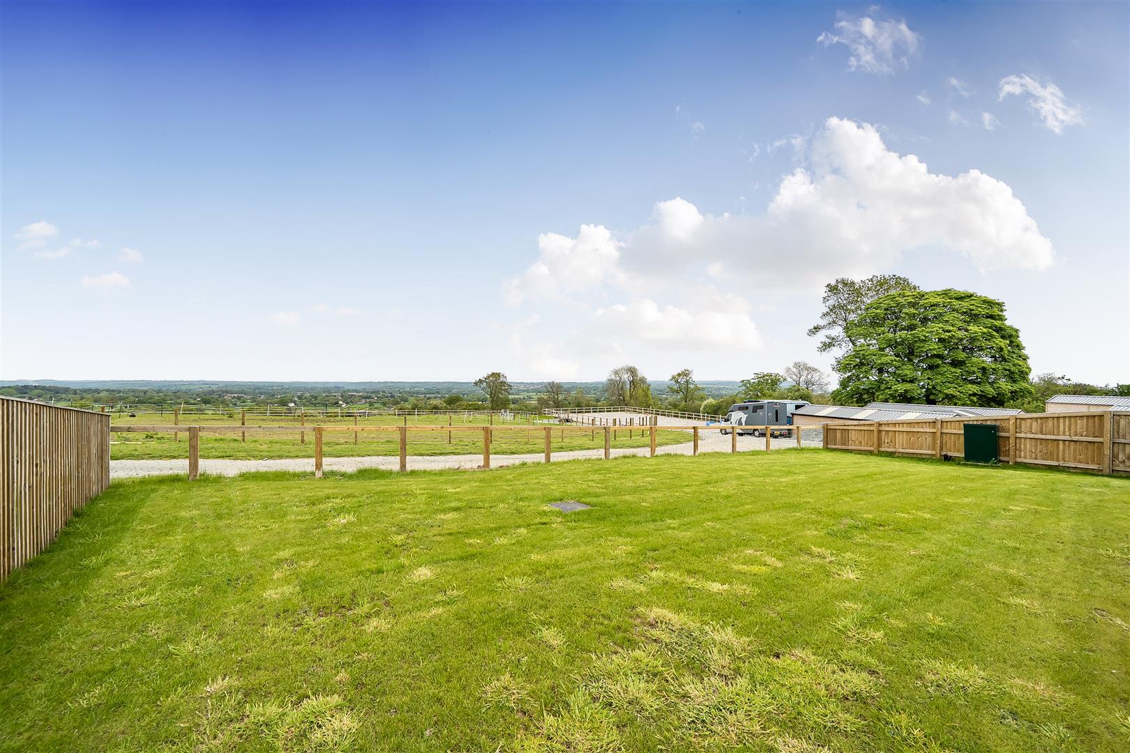 Property Image 39541b57-3ef5-470f-b675-10e9f19ef443