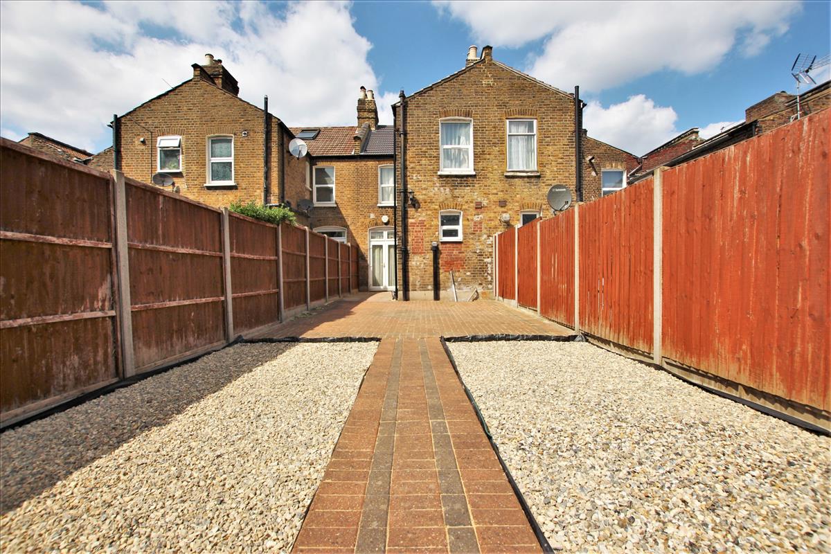 Property Image 3955f338-2a8c-41fc-a010-d7f307ccbb8d
