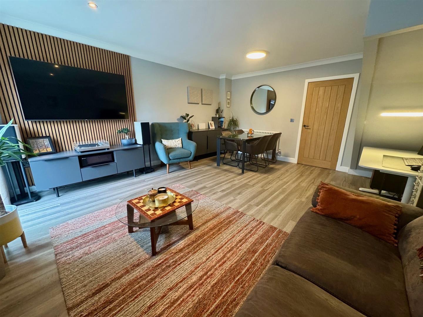 Property Image 39606cee-a54c-497a-8c3a-5ace9d76c21e