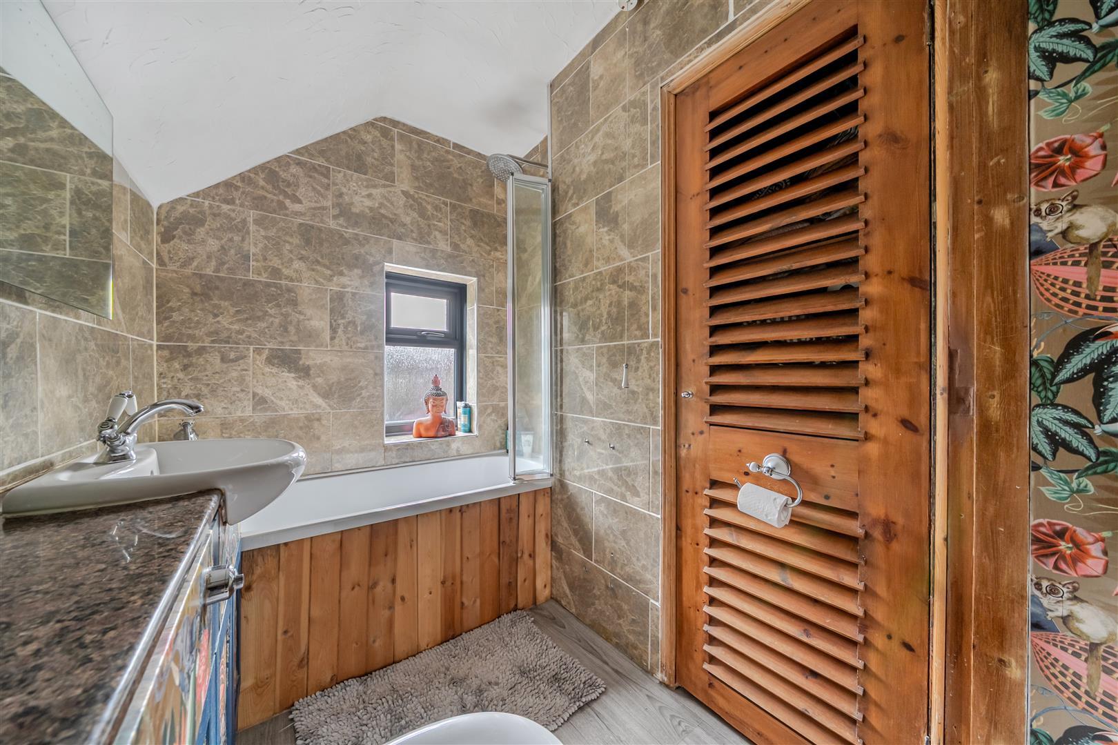 Property Image 39702b06-cf3e-431d-a6dd-8bf6b2f533de