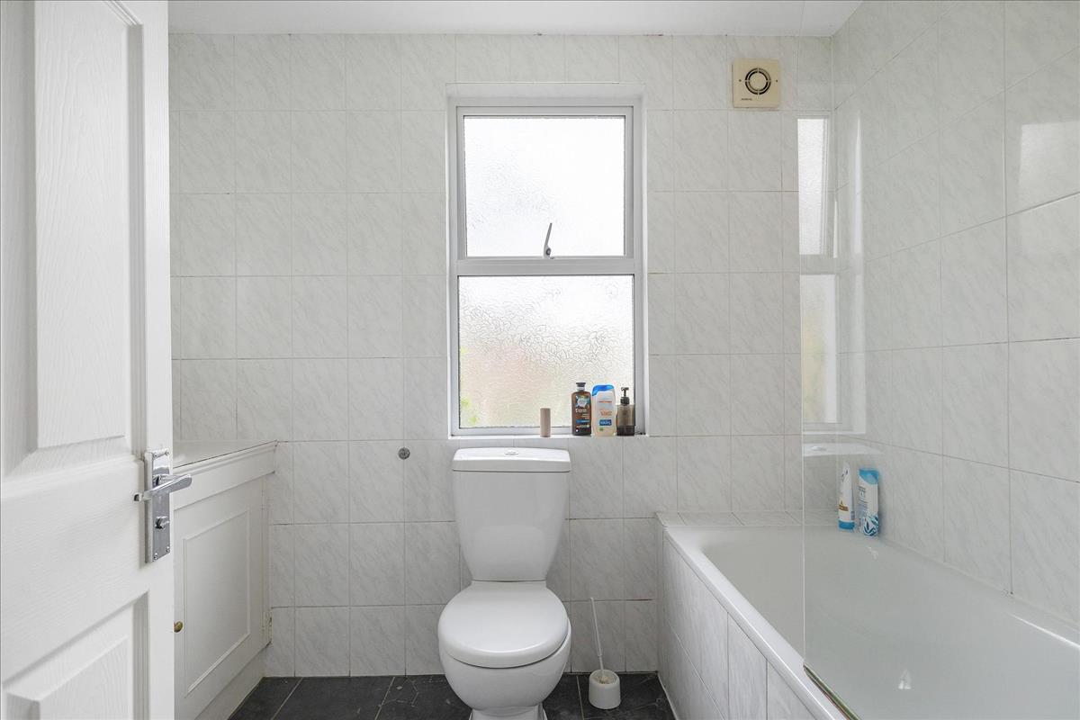 Property Image 398c237b-5198-40ff-8463-7bd86f46baa7