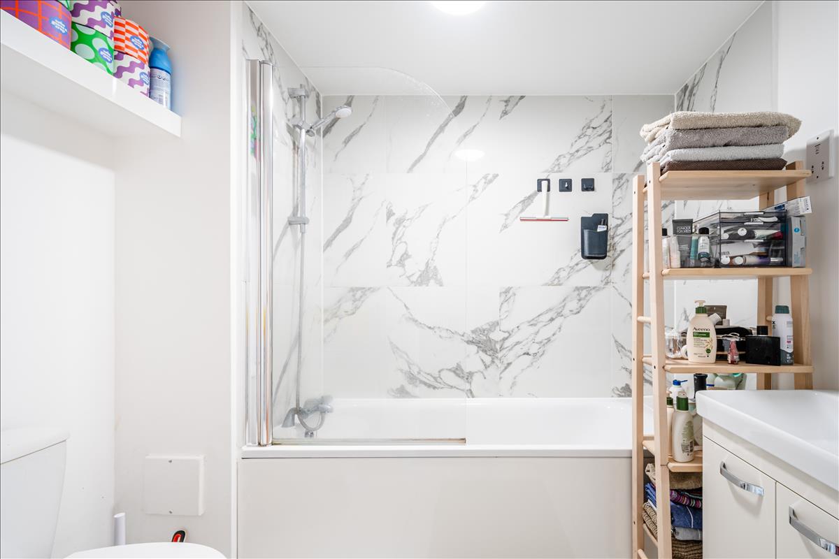 Property Image 39960ac0-b57f-4b5f-8330-bb30d0fc8fed