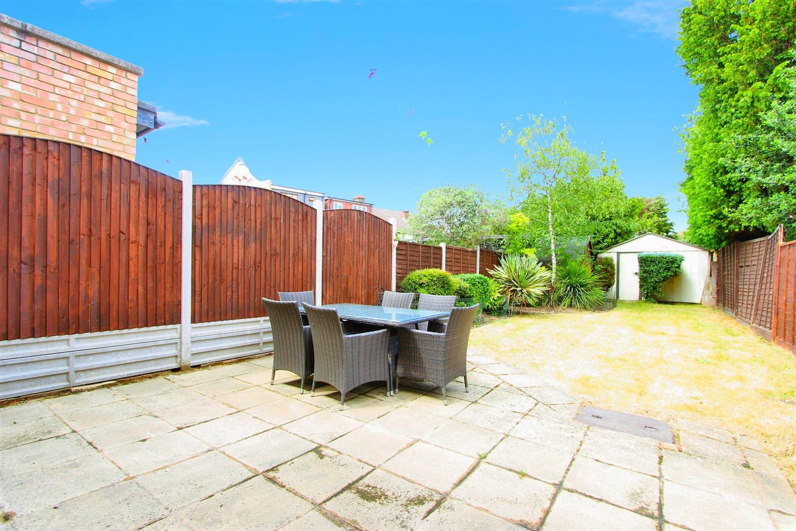 Property Image 399ccfbb-1671-4eb1-82c7-9f7b9d379a1a
