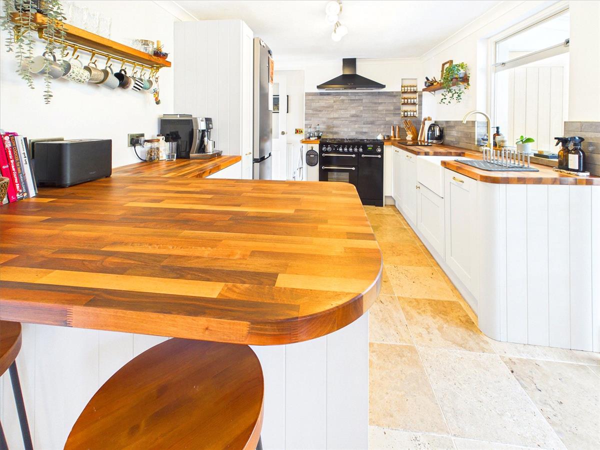 Property Image 39afa44d-84dc-45c2-9e47-1af7693c0119