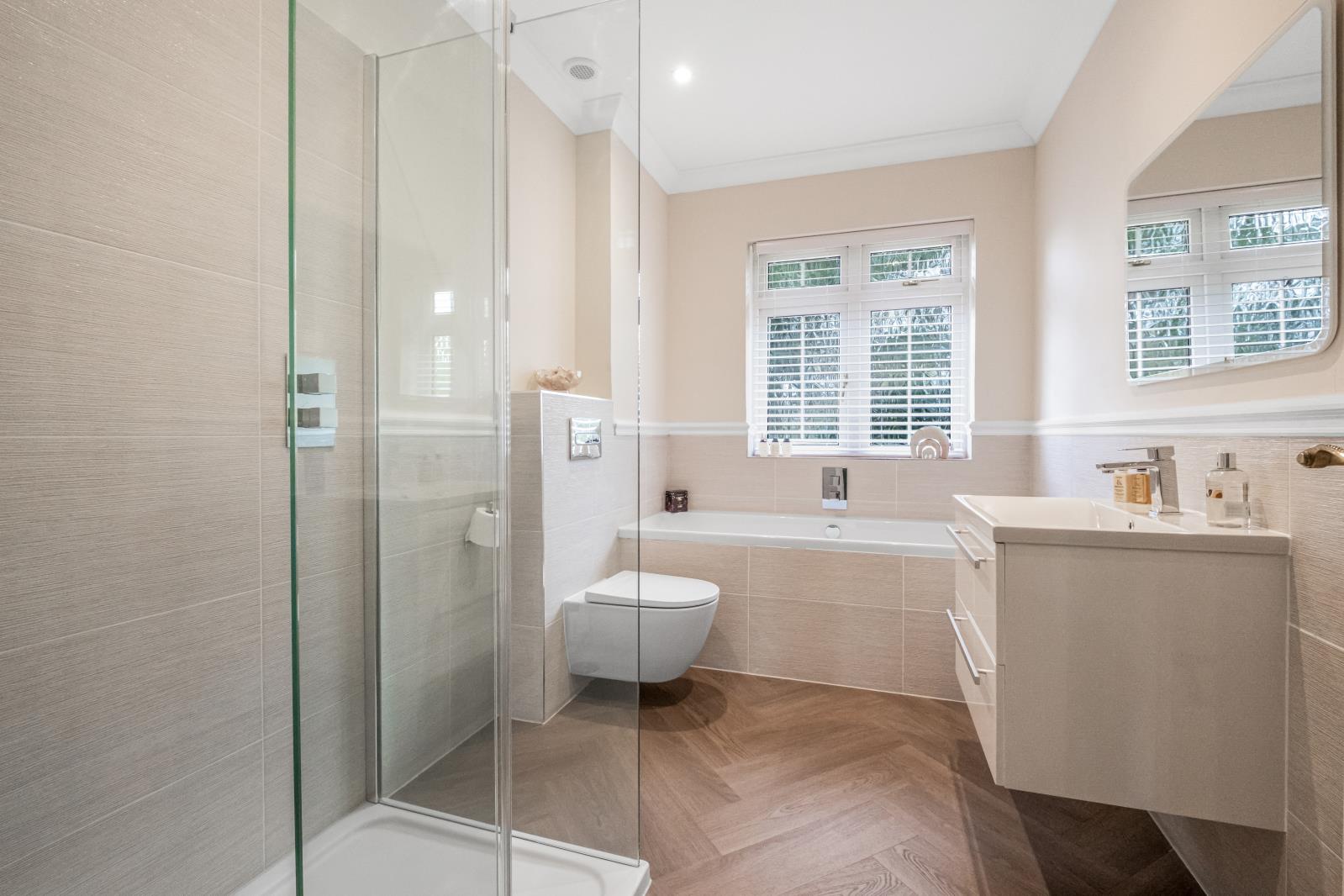 Property Image 39b2ce88-0271-419f-93e1-fe735d9a07e2