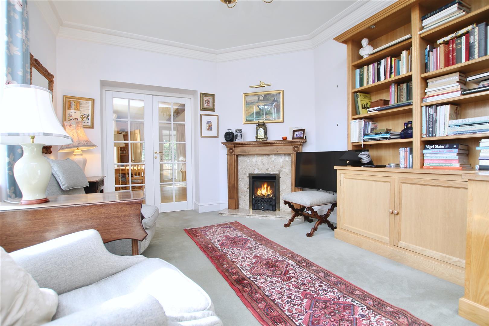 Property Image 39d22e4b-1d27-49b9-8f0e-4f71a226188b