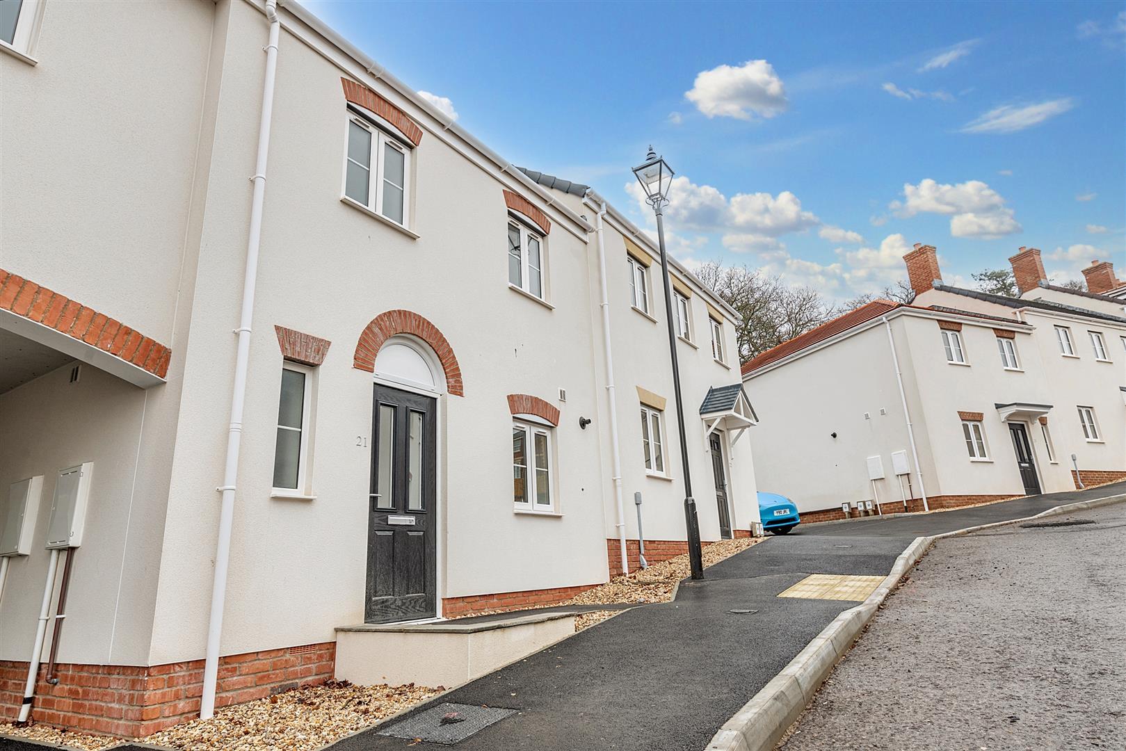 Property Image 39de1bd3-6281-42d0-8fca-490c3d045b74