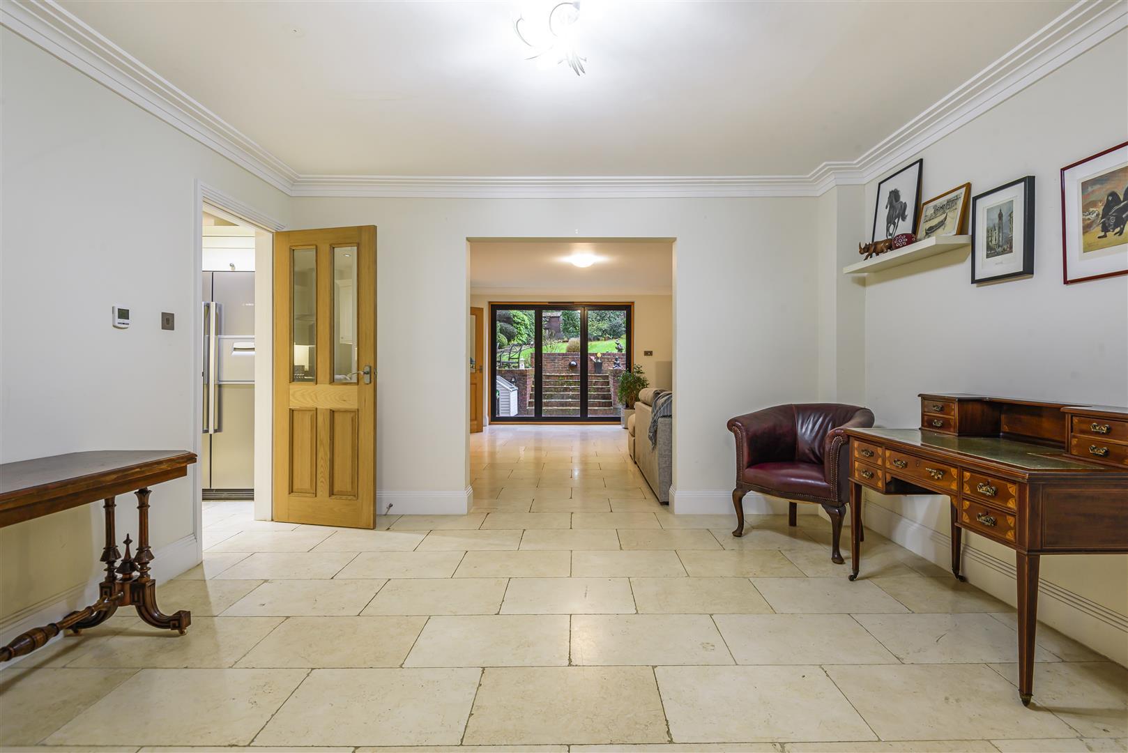 Property Image 39e30f74-1d1d-4ad1-941b-2705eaac8c17