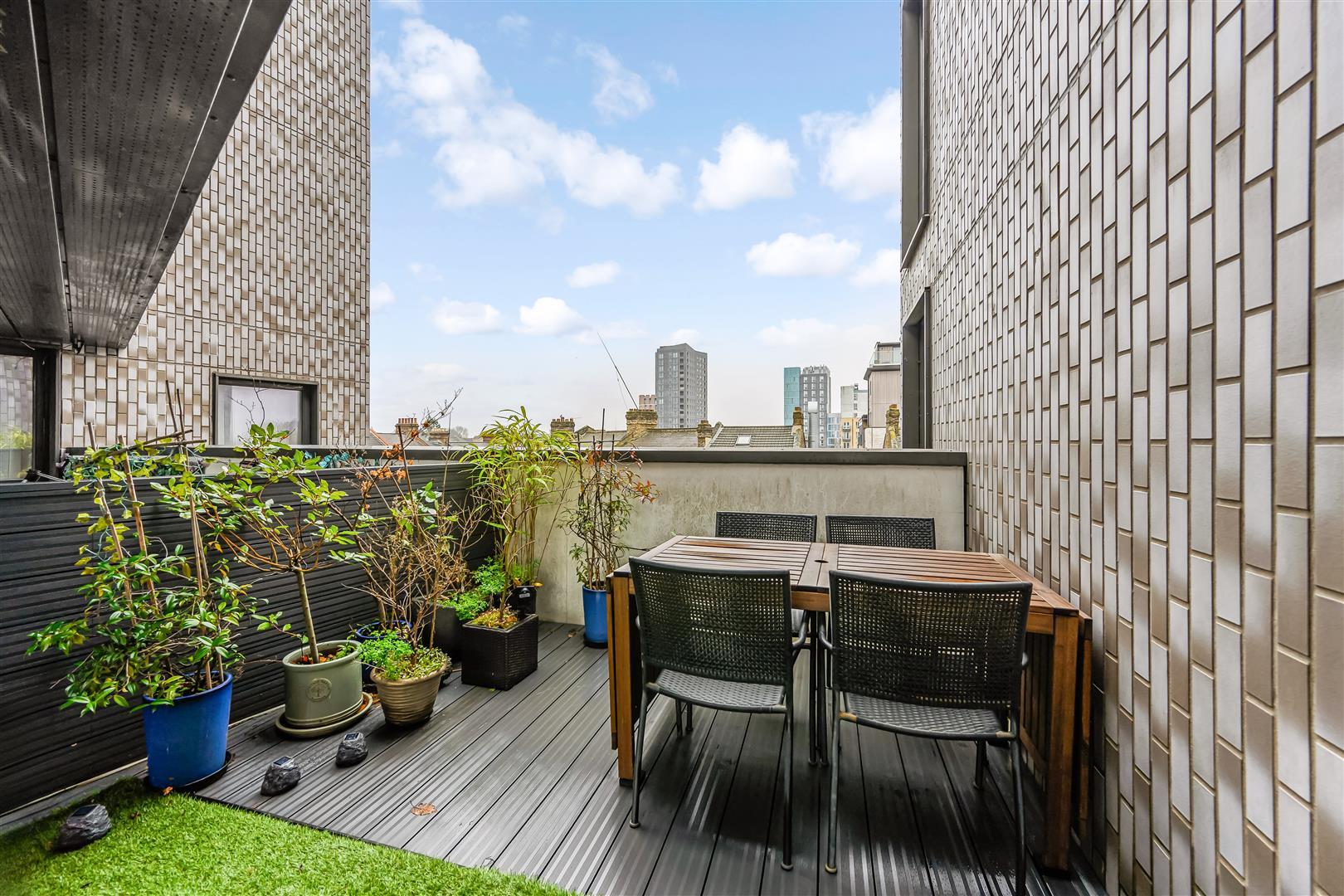Property Image 39e633b5-016f-4f4f-944a-12faaedfcd08