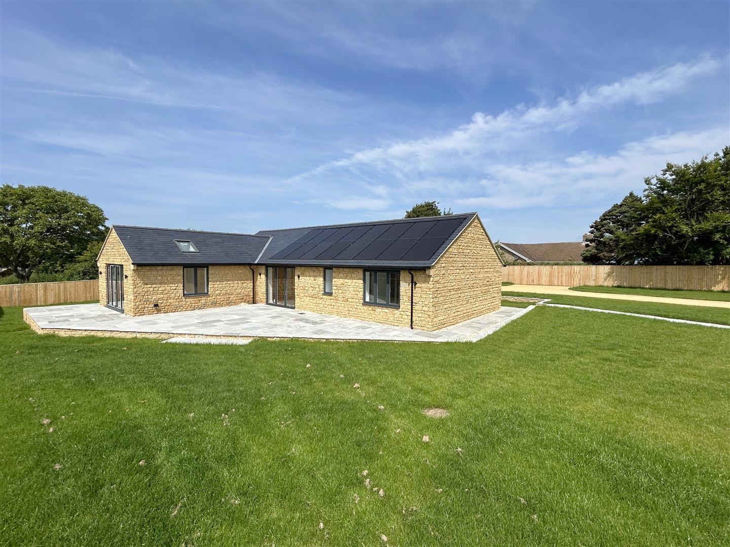 Property Image 39ea6520-7f9d-43ca-8c84-c3e57eaccb2c