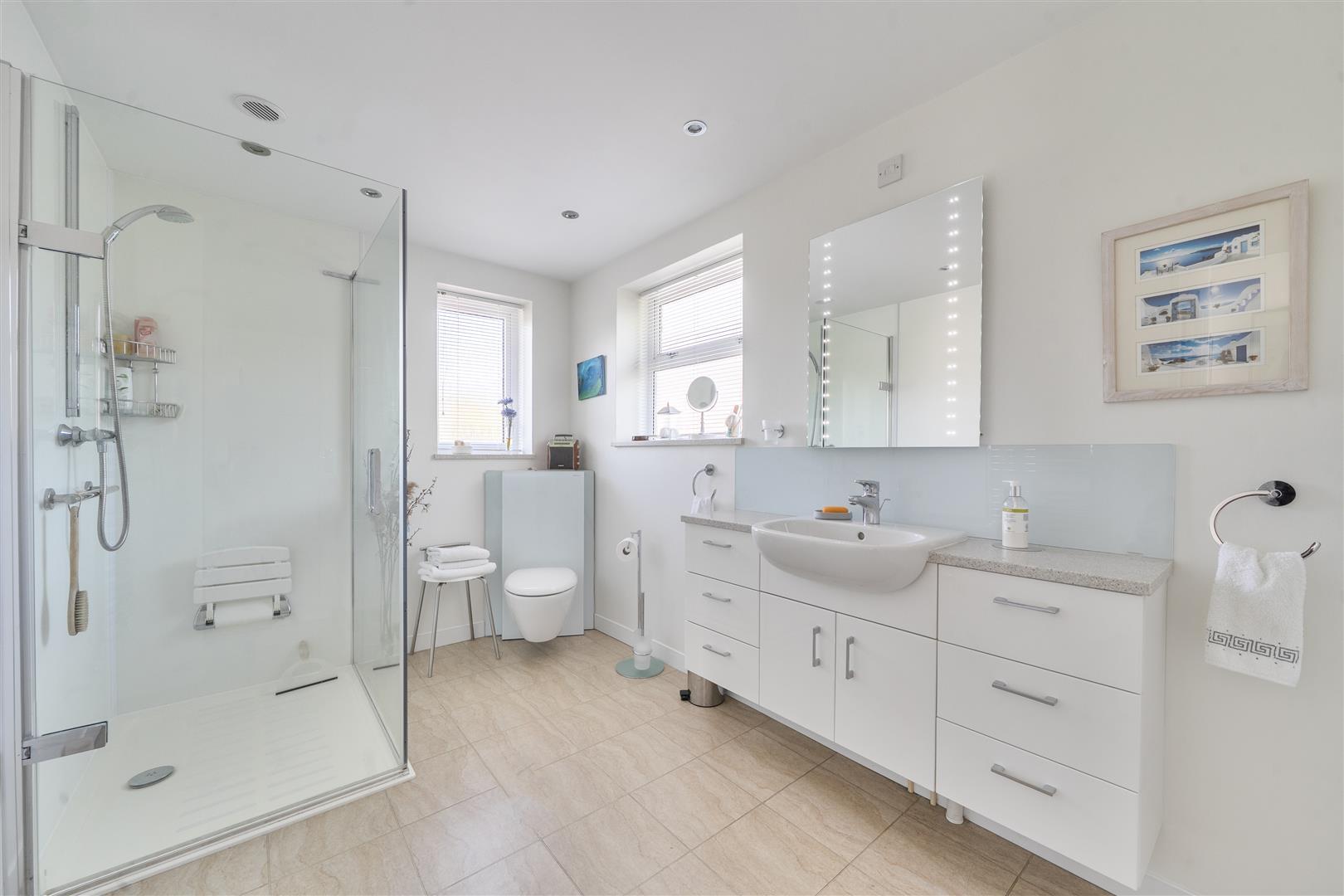 Property Image 39eb21db-ab66-4d0c-8e94-639378ca0249