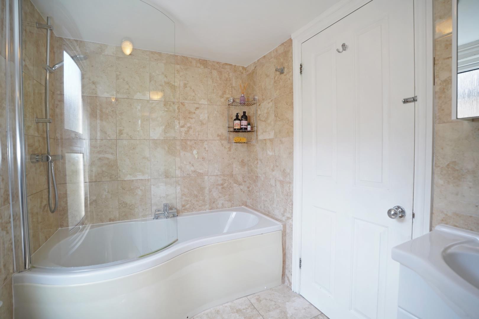 Property Image 39ec5f6a-4819-4591-9ec7-5f1b163d7a39