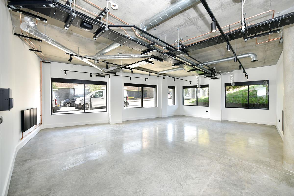 Property Image 39ec6324-15a8-4c6e-ba93-0a5ed6696368