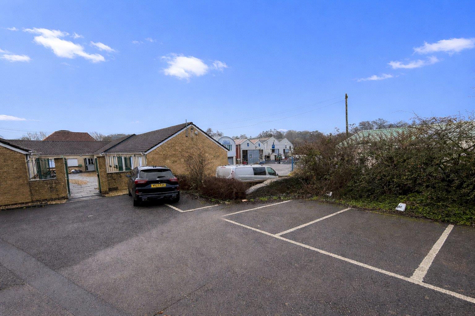 Property Image 39f36c92-f3f0-44ab-8839-724544d6a68f