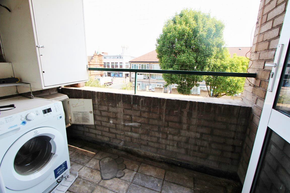 Property Image 39fbf547-c0d3-48bd-9da2-93913ed34f74