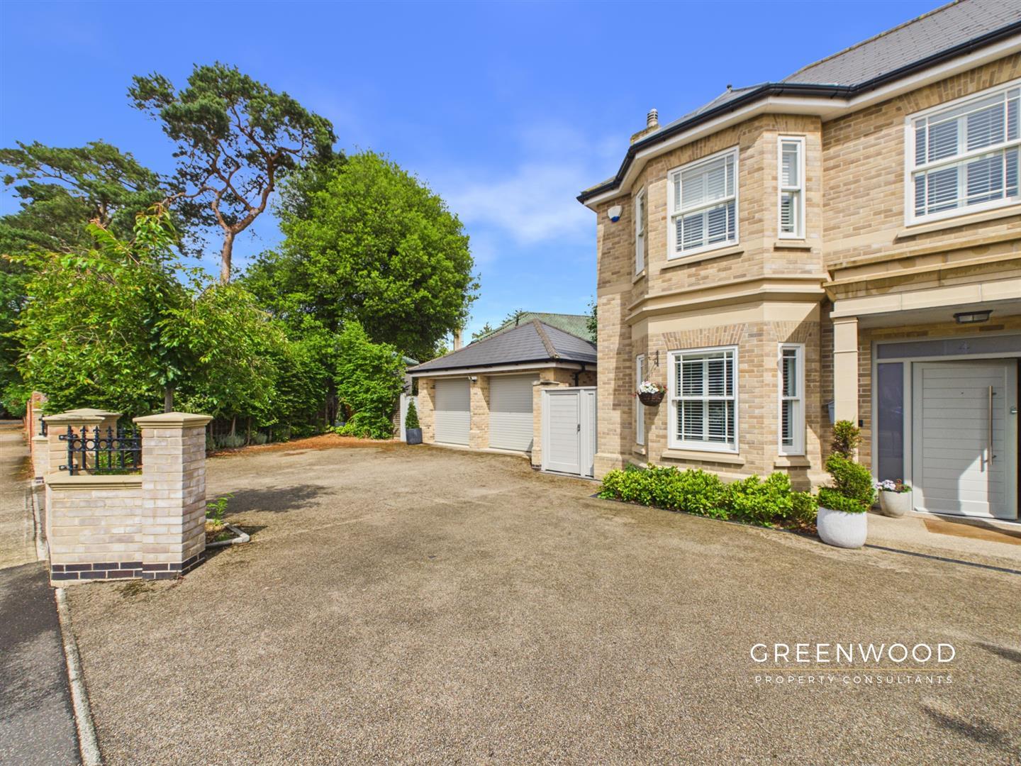 Property Image3a088c7f-f5db-4b03-90ca-4a5c16e87edd