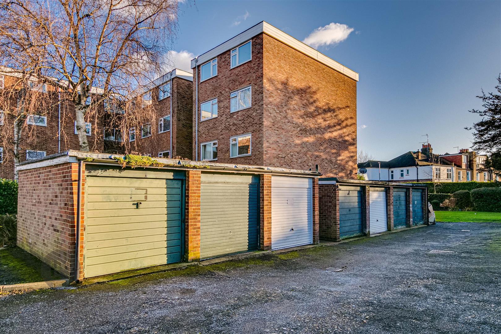 Property Image 3a0d8e53-5e16-41c2-9c81-2824a6efe95d