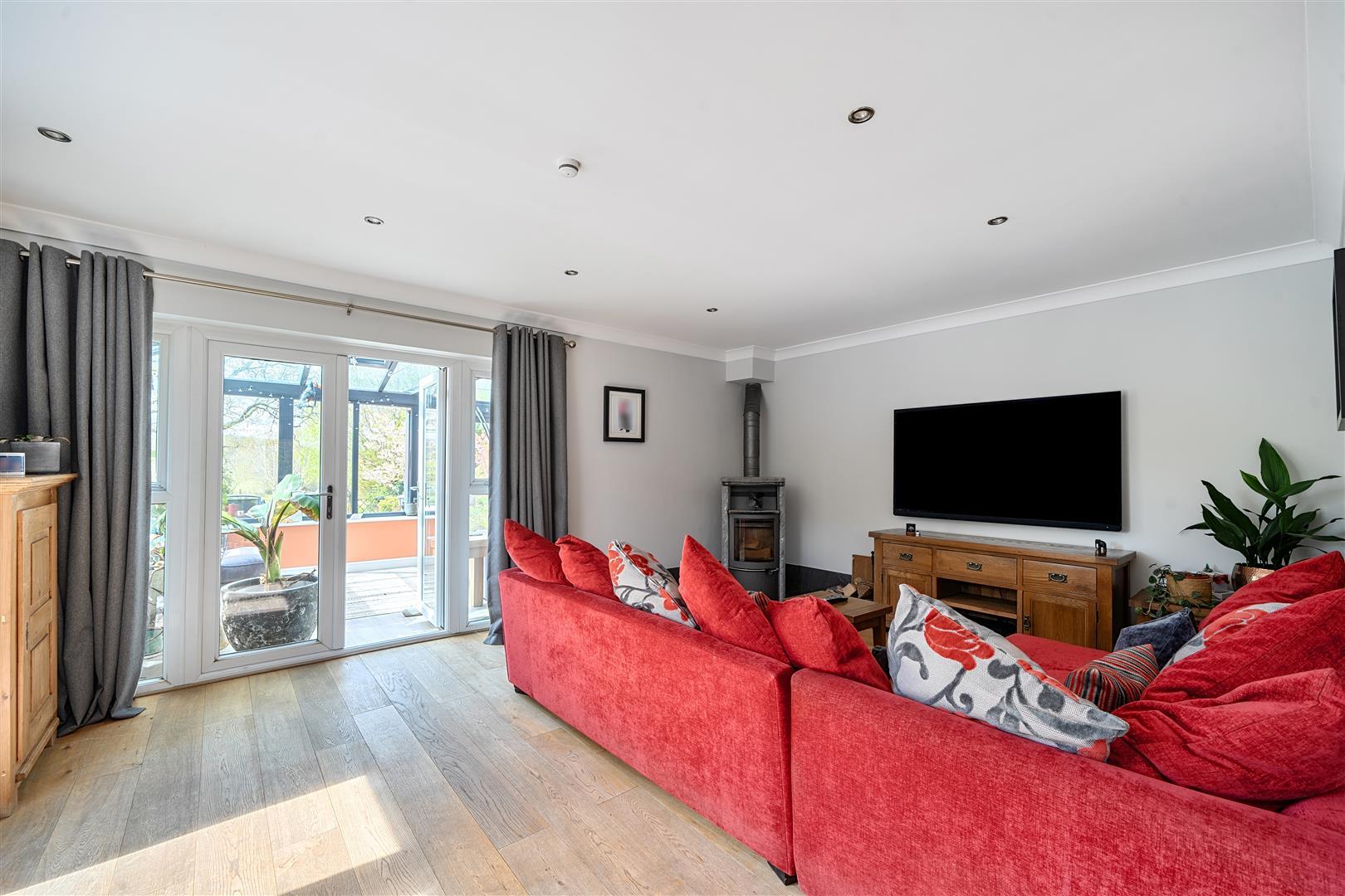 Property Image 3a2bd7e2-5234-46d3-a0f6-47dab2a5b03f