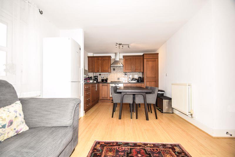 Property Image 3a37d6e1-5948-42ba-9604-bf6fb5c3246c