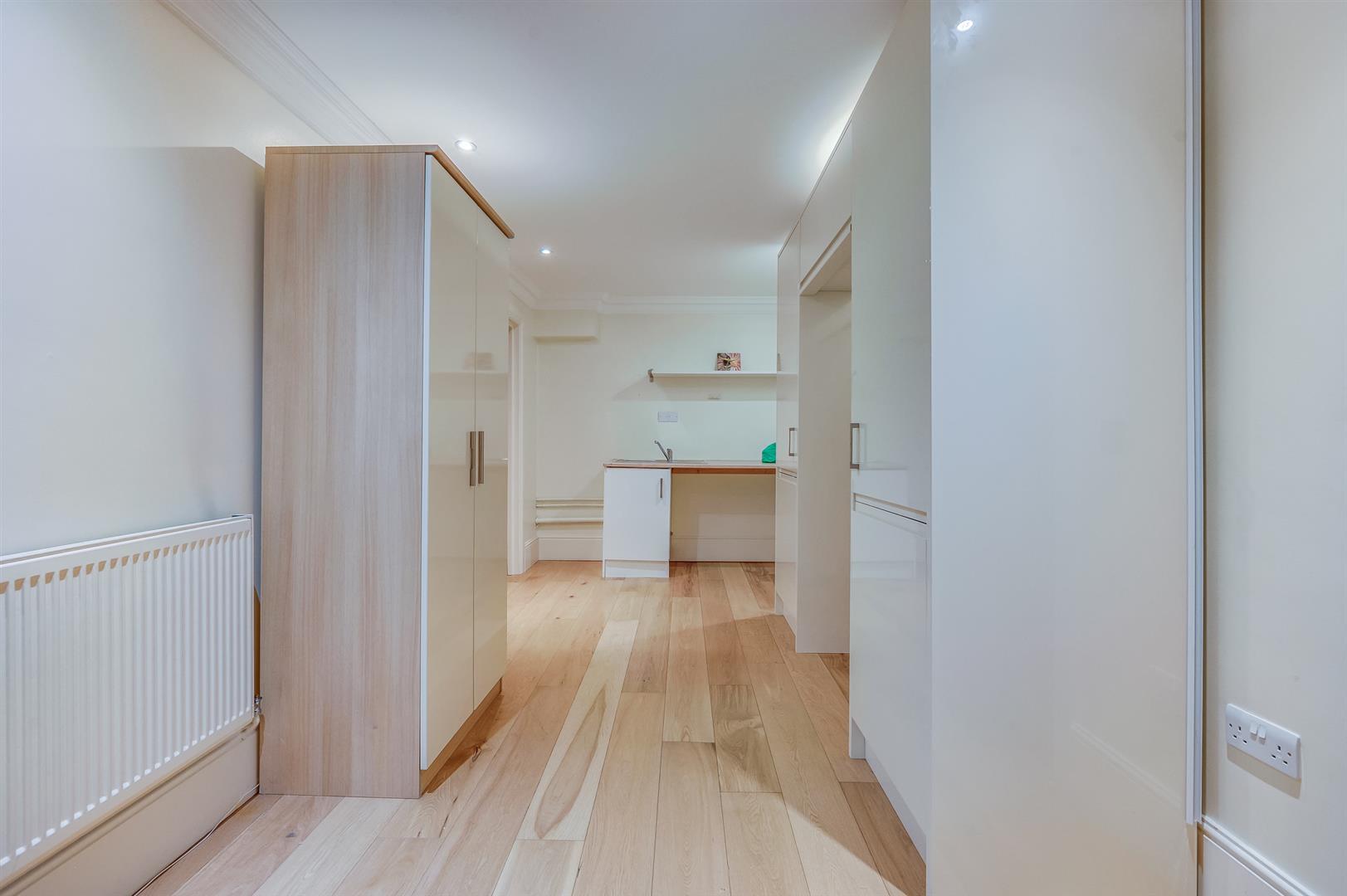Property Image 3a39b01f-7b8f-4369-81e5-d9396404e6a6