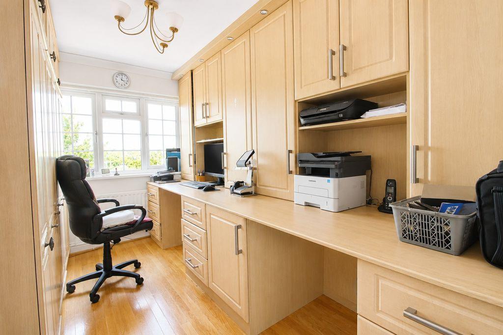 Property Image 3a4603cd-4c93-49a0-b72f-93ac22629cb4