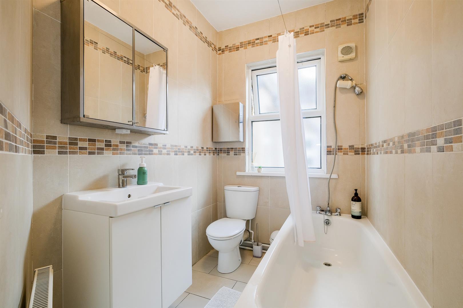 Property Image 3a505362-2d55-428c-86ee-1072c73dcd7b